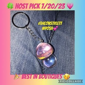 Custom epoxy mushroom 🍄 keychain with my favorite leaf New